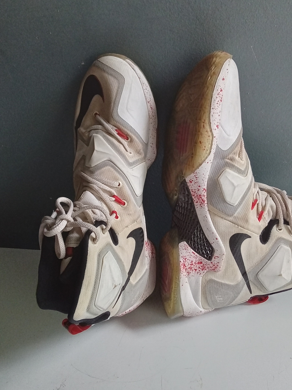 Nike Lebron Friday 13 Men's Basketball Athletic Shoes in White, Black and Red